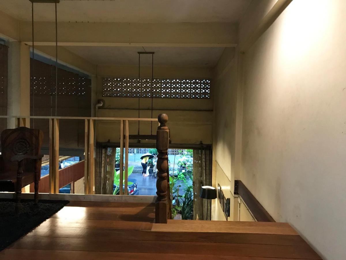 Boundary Hostel And Cafe Surat Thani Extérieur photo